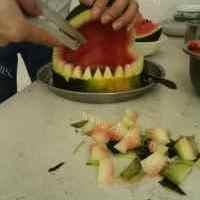 吃瓜恐龙头像,网络迷因背后的文化现象